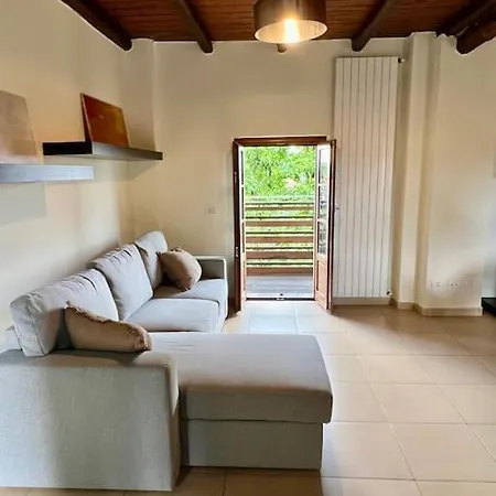 Apartamento Charming In Private Park Near Crystal-clear Monate