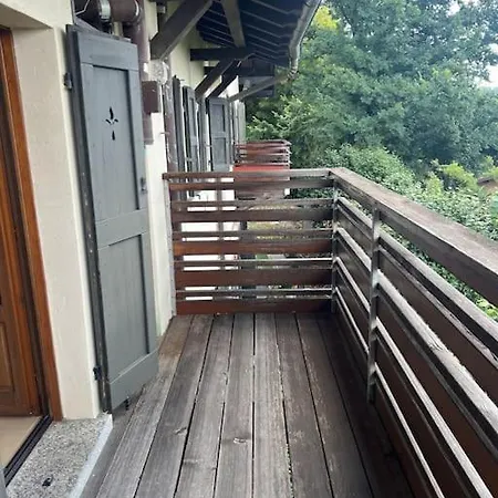 Apartamento Charming In Private Park Near Crystal-clear Monate