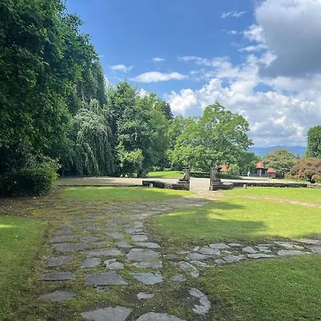 Charming In Private Park Near Crystal-clear Monate Apartamento